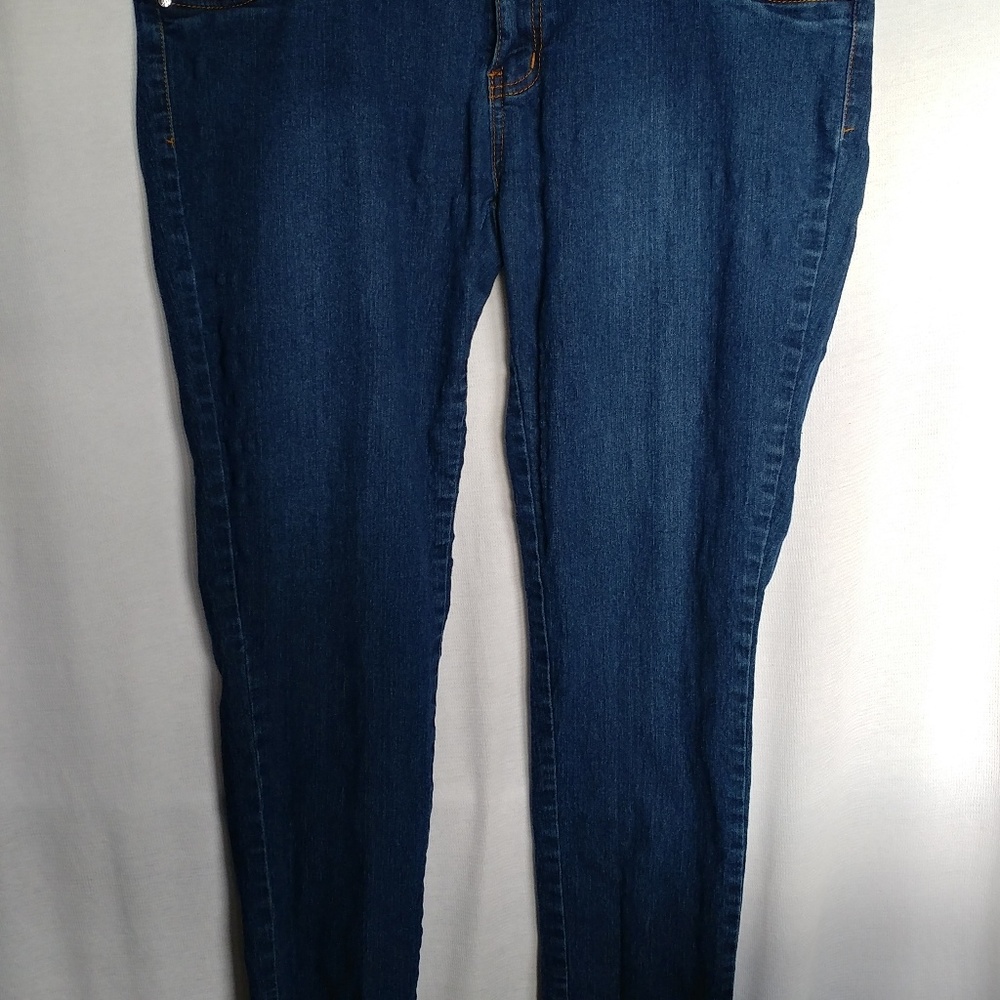 Silver Diva Jeans Straight Leg Embellish Pockets